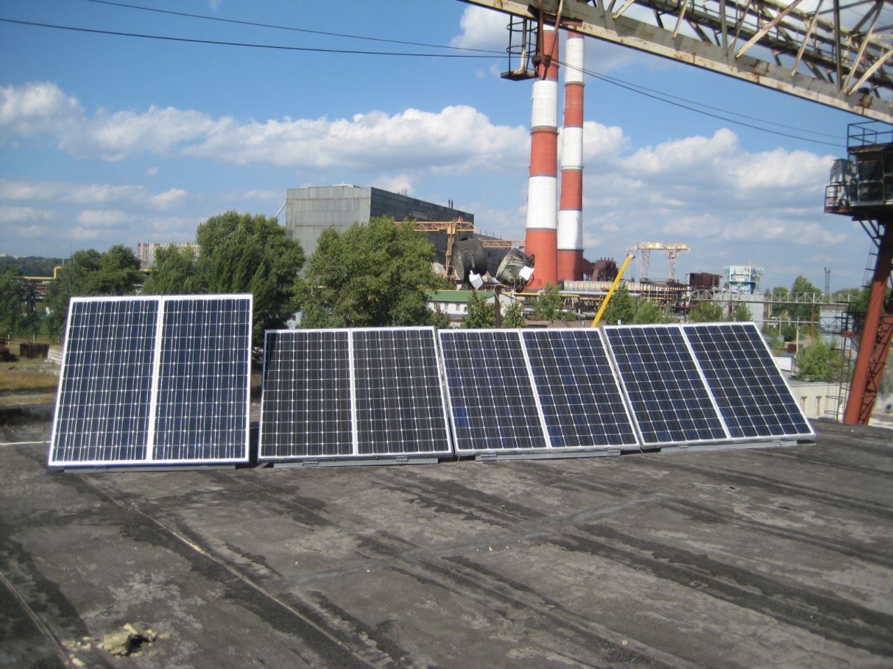 Автономная солнечная электростанция на Выдубычах Киев