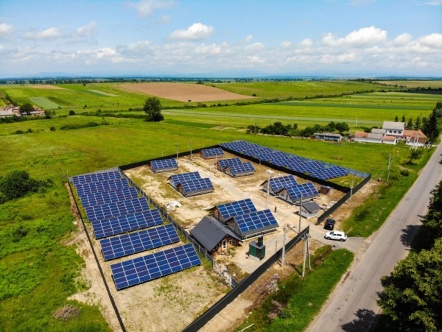 Солнечная электростанция мощностью 300 кВт в г. Берегово, Закарпатская область