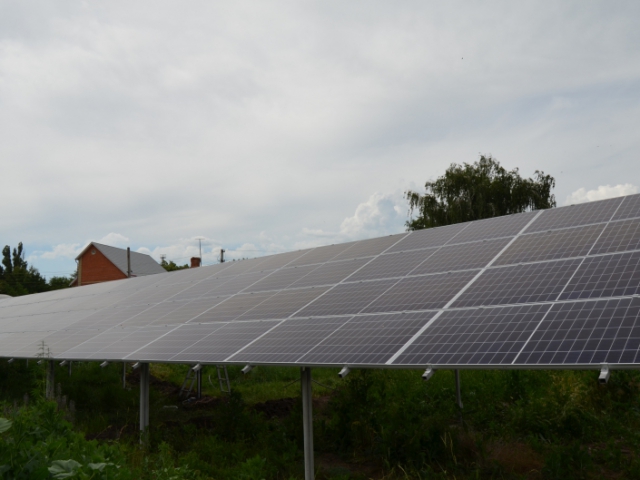 Наземная солнечная электростанция мощностью 30 кВт c cолнечными панелями Canadian 400W под зеленый тариф в г. Славянск, Донецкая область