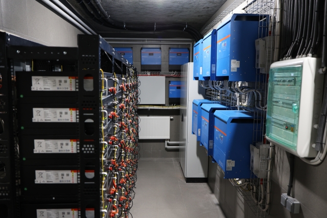 Кейс: Масштабна гібридна енергосистема Victron Energy. Гарантуємо відсутність простоїв та енергонезалежність бізнесу!