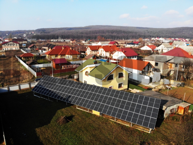 Наземна сонячна станція 30 кВт під зелений тариф в Ужгороді