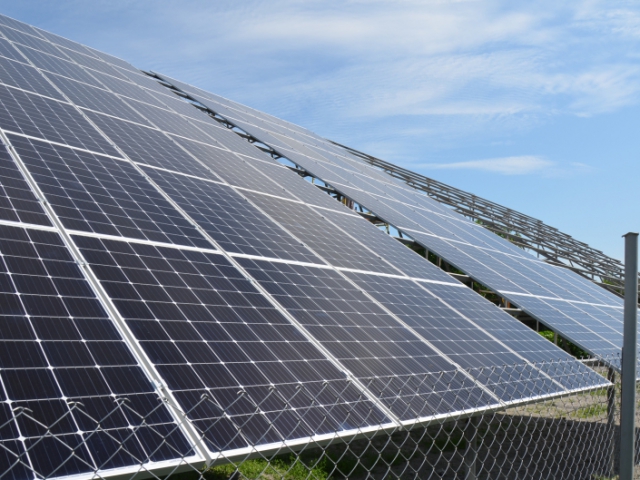 Наземная солнечная электростанция 30 кВт с солнечными панелями Risen 310 Вт под зеленый тариф в г. Новомосковске, Днепропетровская область (1-я очередь)