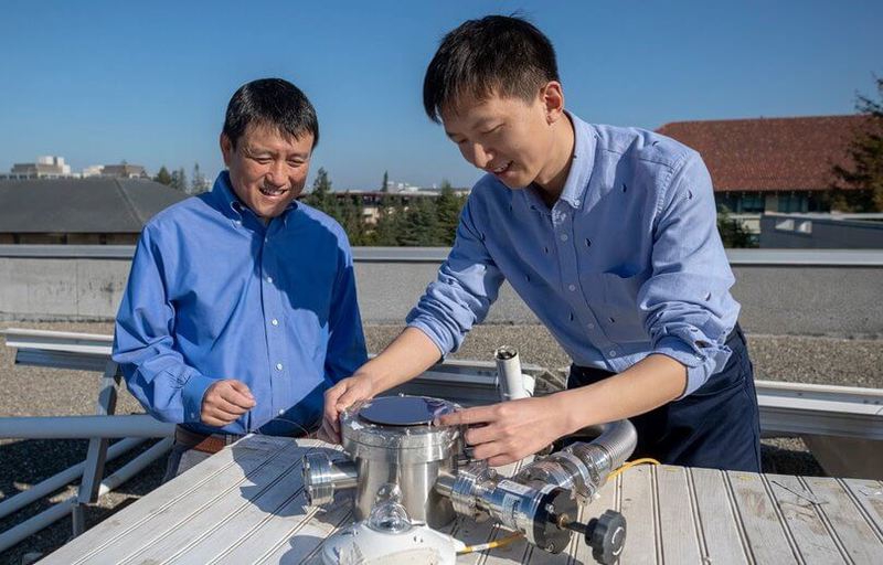 Стендфорские ученые совместили в одном устройстве две функции – выработку солнечной энергии и кондиционирование помещения