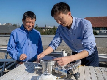 Стендфорские ученые совместили в одном устройстве две функции – выработку солнечной энергии и кондиционирование помещения